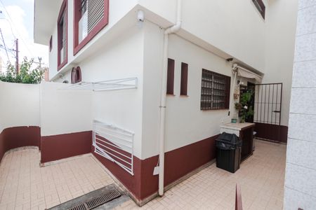 Casa à venda com 170m², 3 quartos e 2 vagasQuintal