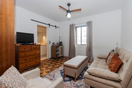 Casa à venda com 170m², 3 quartos e 2 vagasSuíte