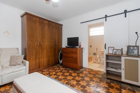 Casa à venda com 170m², 3 quartos e 2 vagasSuíte