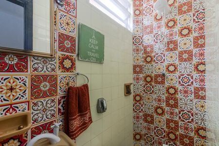 Casa à venda com 170m², 3 quartos e 2 vagasBanheiro de Serviço