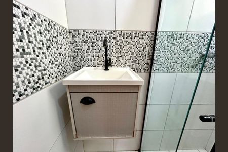 Apartamento para alugar com 42m², 2 quartos e sem vagaBanheiro