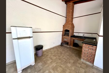 Apartamento para alugar com 42m², 2 quartos e sem vagaÁrea comum - Salão de festas
