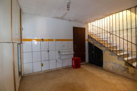 Casa de condomínio para alugar com 200m², 3 quartos e 2 vagas