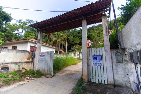 Casa de condomínio para alugar com 200m², 3 quartos e 2 vagas