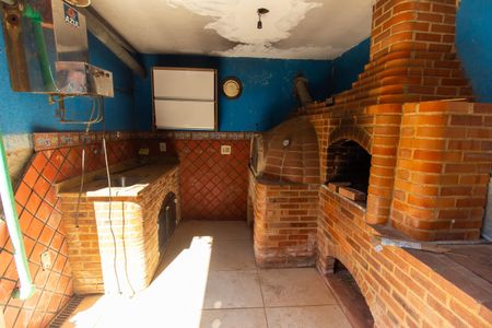 Casa de condomínio para alugar com 200m², 3 quartos e 2 vagas