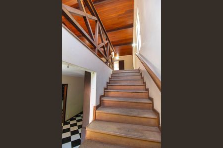 Casa de condomínio para alugar com 200m², 3 quartos e 2 vagas