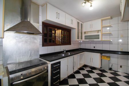 Casa de condomínio para alugar com 200m², 3 quartos e 2 vagas