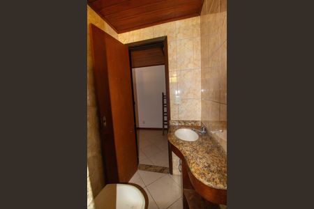 Casa de condomínio para alugar com 200m², 3 quartos e 2 vagas