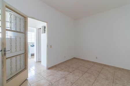 Quarto de casa para alugar com 1 quarto, 50m² em Vila Francos, São Paulo