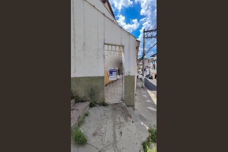 Casa para alugar com 50m², 1 quarto e sem vaga Casa para alugar com 50m², 1 quarto e sem vagaFachada