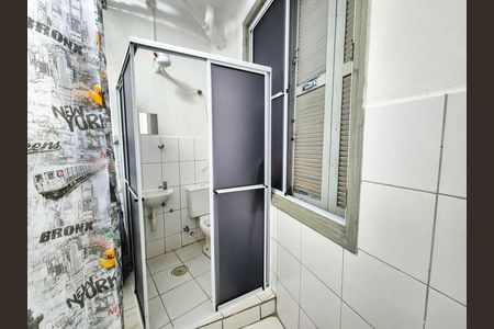Banheiro de kitnet/studio à venda com 1 quarto, 24m² em Centro Histórico de São Paulo, São Paulo