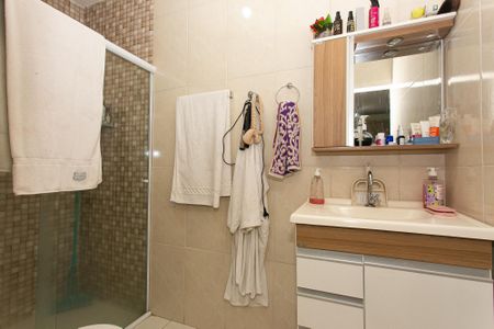 Casa à venda com 269m², 4 quartos e 3 vagasBanheiro da Suíte 2