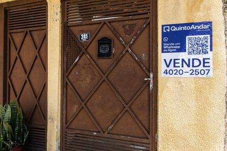 Casa à venda com 269m², 4 quartos e 3 vagasFachada
