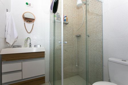 Casa à venda com 269m², 4 quartos e 3 vagasBanheiro da Suíte 1