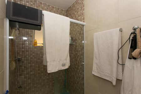 Casa à venda com 269m², 4 quartos e 3 vagasBanheiro da Suíte 2