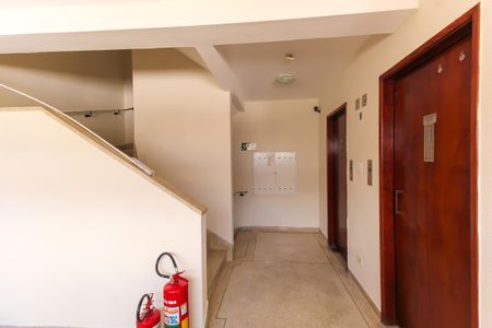 Apartamento à venda com 44m², 1 quarto e sem vagaElevador