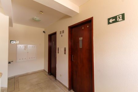 Apartamento à venda com 44m², 1 quarto e sem vagaElevador