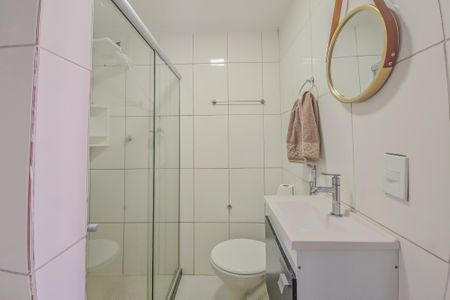 Apartamento para alugar com 66m², 2 quartos e sem vaga Apartamento para alugar com 66m², 2 quartos e sem vagaBanheiro