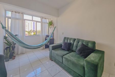 Apartamento para alugar com 66m², 2 quartos e sem vagasala