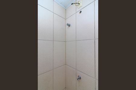 Banheiro de casa para alugar com 1 quarto, 50m² em Vila Francos, São Paulo