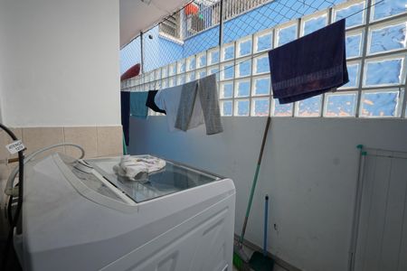 Apartamento à venda com 94m², 2 quartos e 1 vagaÁrea de Serviço