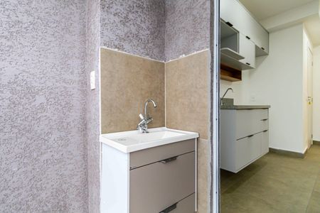 Apartamento para alugar com 38m², 2 quartos e sem vagaVaranda - Lavanderia