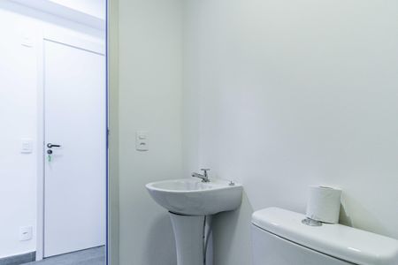 Apartamento para alugar com 38m², 2 quartos e sem vagaBanheiro