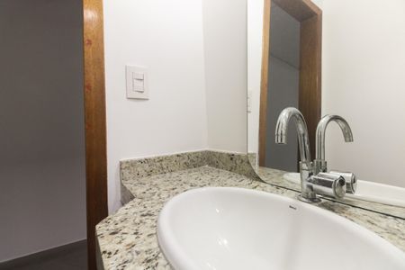 Casa à venda com 120m², 3 quartos e 2 vagasLavabo 