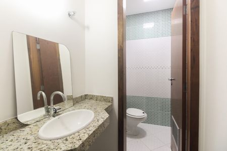 Casa à venda com 120m², 3 quartos e 2 vagasLavabo 