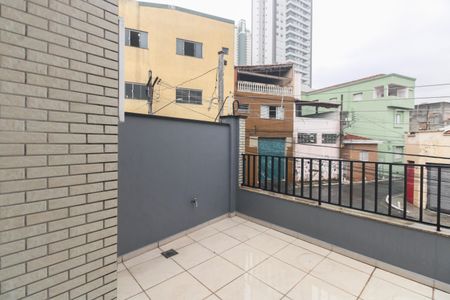 Casa à venda com 120m², 3 quartos e 2 vagasSuíte - Varanda 
