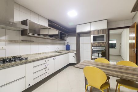 Casa à venda com 120m², 3 quartos e 2 vagasCozinha 