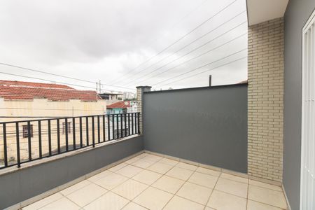 Casa à venda com 120m², 3 quartos e 2 vagasSuíte - Varanda 