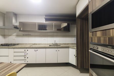 Casa à venda com 120m², 3 quartos e 2 vagasCozinha 