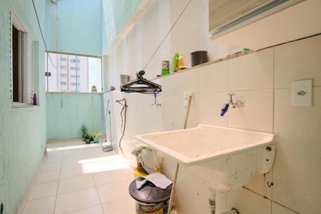 Casa à venda com 280m², 3 quartos e 6 vagasÁrea de Serviço