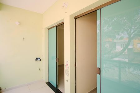 Casa à venda com 280m², 3 quartos e 6 vagasSacada das suítes 1 e 2