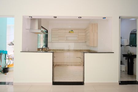 Casa à venda com 280m², 3 quartos e 6 vagasCozinha