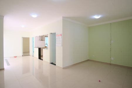 Casa à venda com 3 quartos, 280m² em Vila Carrão, São Paulo