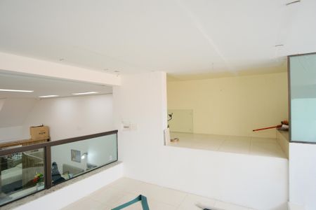 Casa à venda com 280m², 3 quartos e 6 vagasMezanino