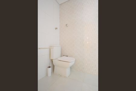 Casa à venda com 280m², 3 quartos e 6 vagasBanheiro da Suíte 3