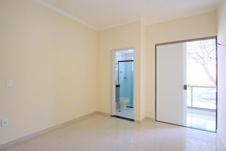 Casa à venda com 280m², 3 quartos e 6 vagasSuíte 2