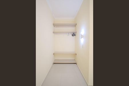 Casa à venda com 280m², 3 quartos e 6 vagasSuíte 3