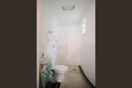 Casa à venda com 280m², 3 quartos e 6 vagasBanheiro de serviço 2