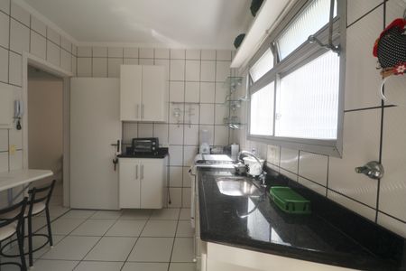 Apartamento para alugar com 92m², 2 quartos e 1 vagaCozinha