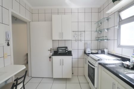 Apartamento para alugar com 92m², 2 quartos e 1 vagaCozinha