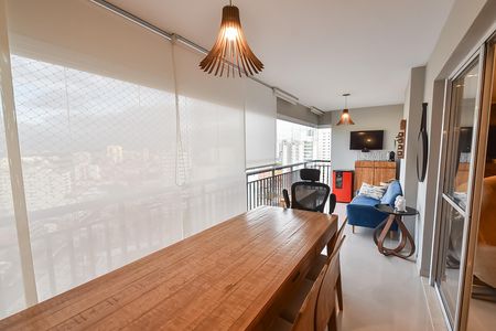 Apartamento à venda com 146m², 3 quartos e 2 vagasVaranda