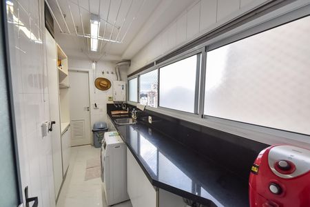 Apartamento à venda com 146m², 3 quartos e 2 vagasÁrea de serviço