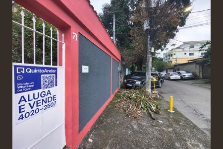 Casa de condomínio para alugar com 80m², 3 quartos e sem vaga