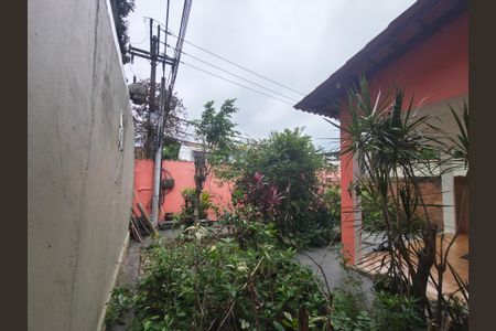 Casa de condomínio para alugar com 80m², 3 quartos e sem vaga