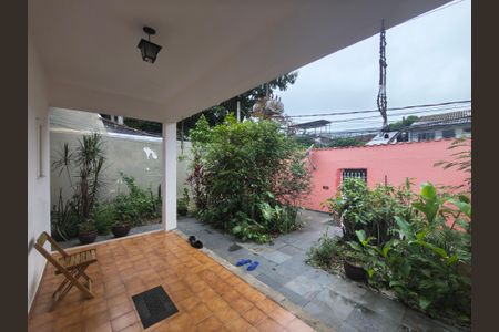 Casa de condomínio para alugar com 80m², 3 quartos e sem vaga