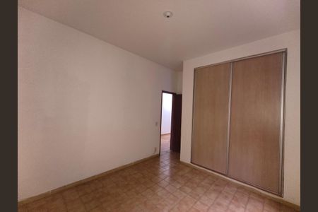 Casa de condomínio para alugar com 80m², 3 quartos e sem vaga